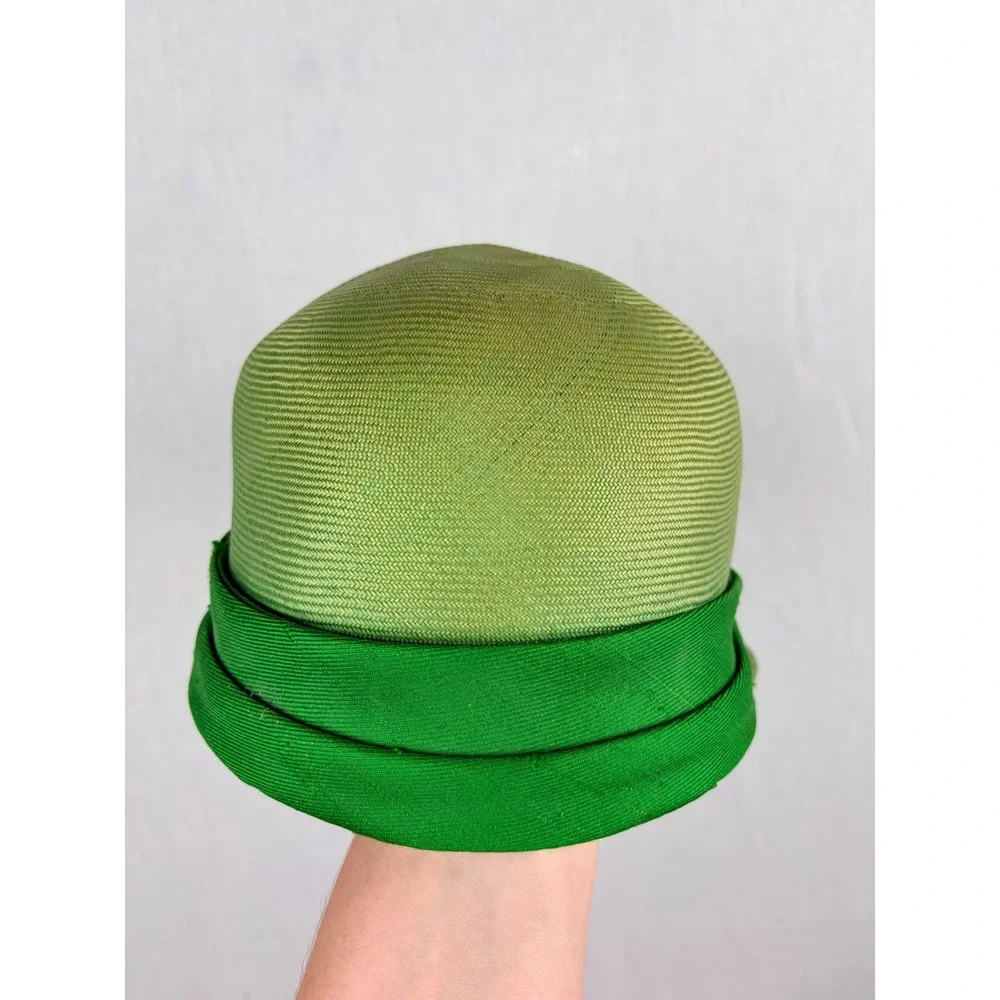 Vintage Jan Leslie Custom Design Green Straw Cloche Hat with Large Bow Accent